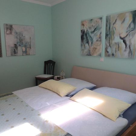 Holiday Flat With Idyllic Garden In เดาน์ ภายนอก รูปภาพ
