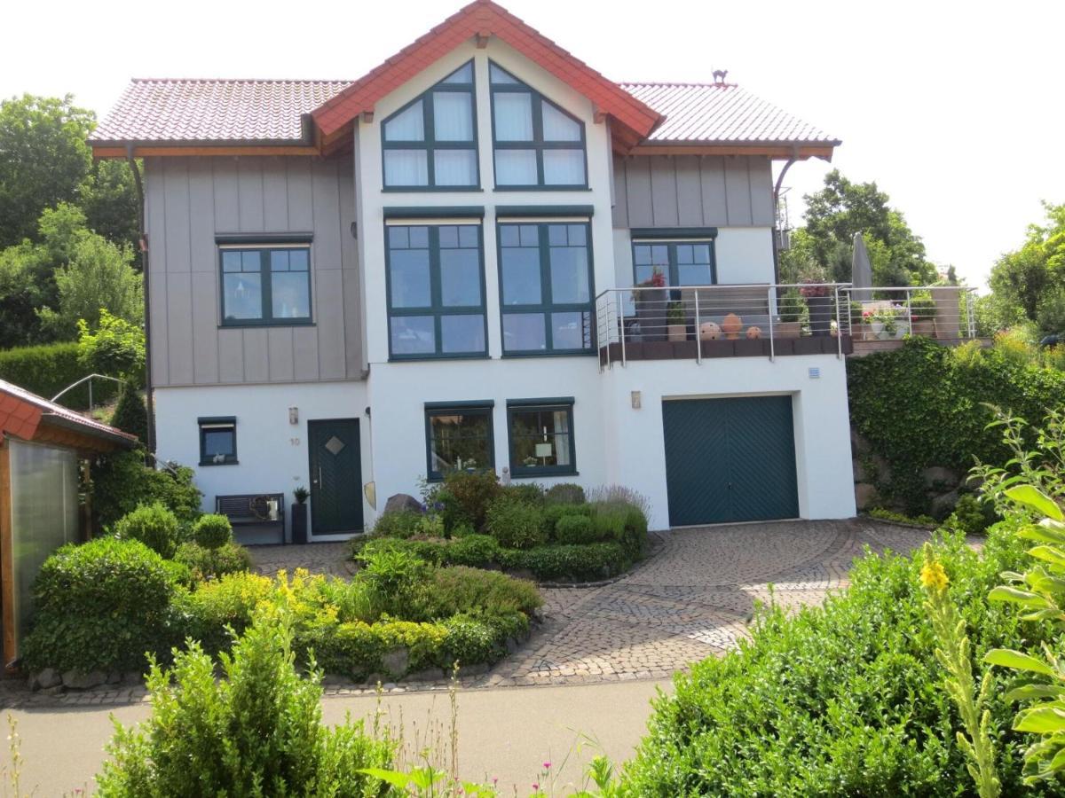Holiday Flat With Idyllic Garden In เดาน์ ภายนอก รูปภาพ